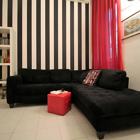 House L'etranger *